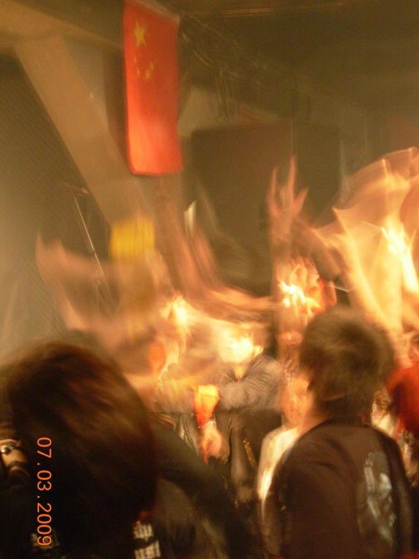 large_DX33_65385c206112.jpg
