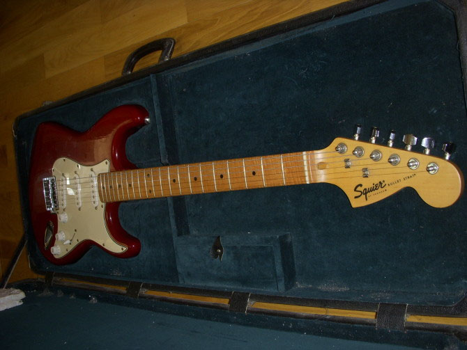 SQUIER.jpg