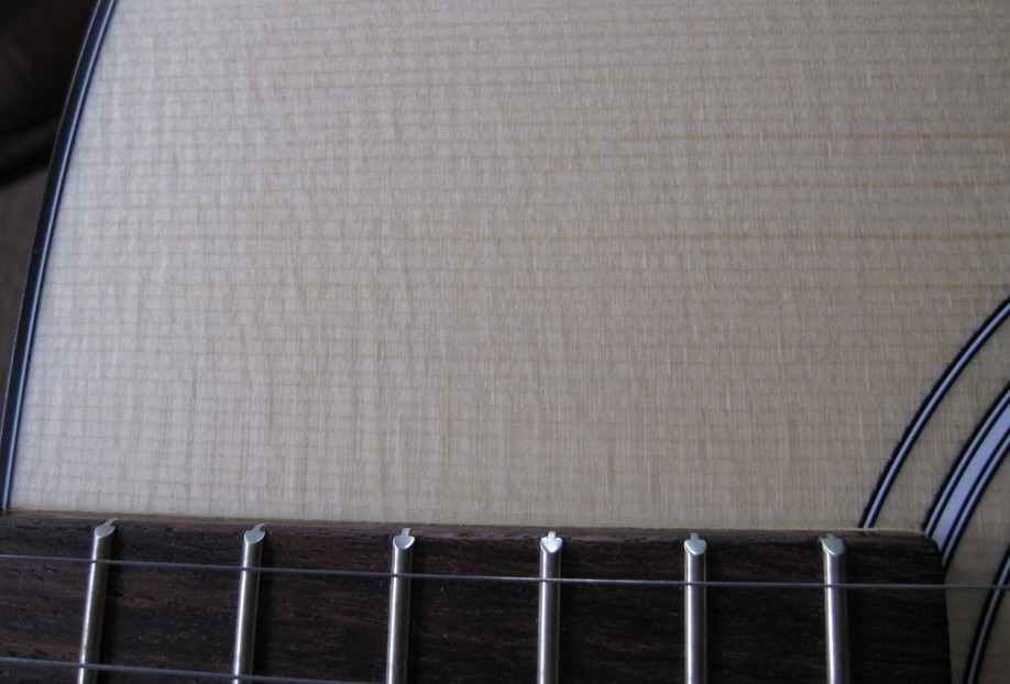 TAYLOR3.jpg