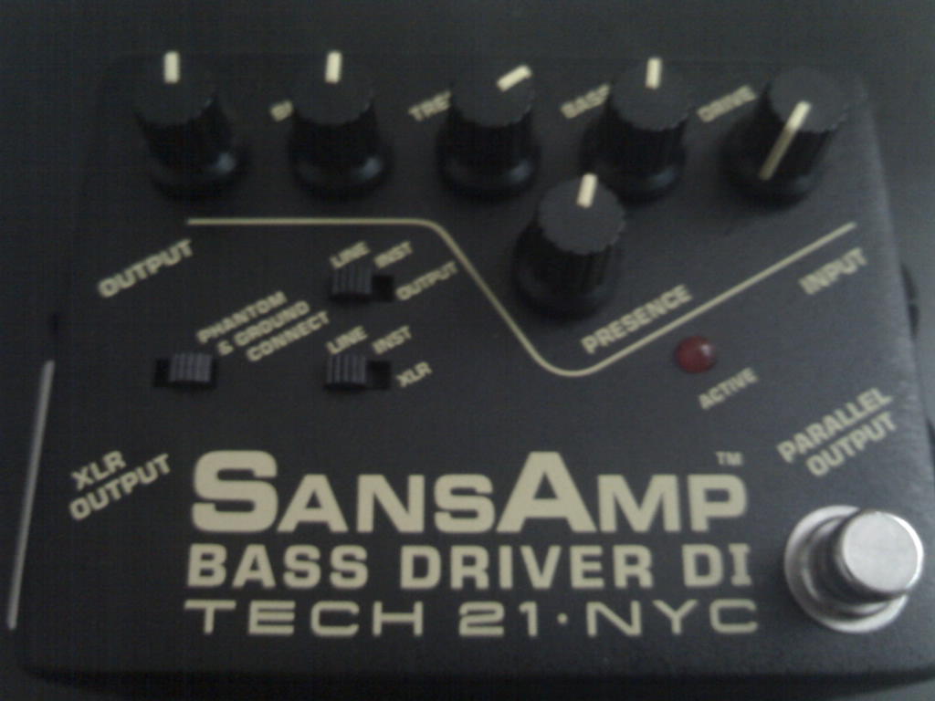 SansAmp BASS DRIVER DI (TECH 21) 正面.jpg