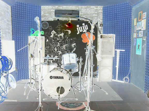 room 01.JPG