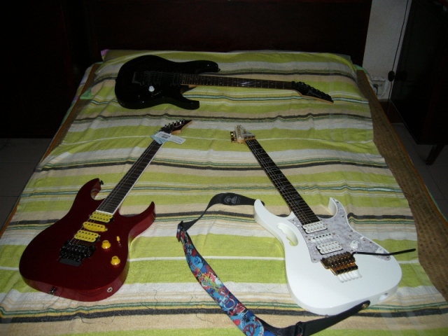 Ibanez RG和JEM，三杰鼎立。