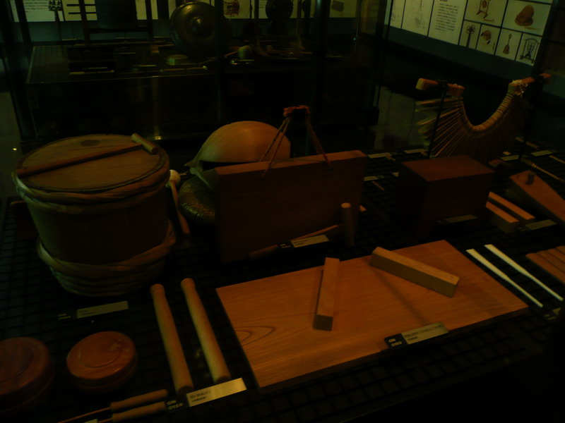 古代乐器_缩小大小.JPG