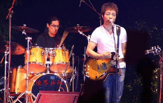 鼓手 大梁