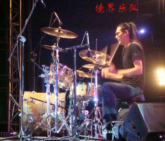 鼓手 大梁