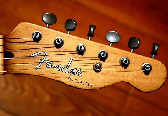 TELE.jpg