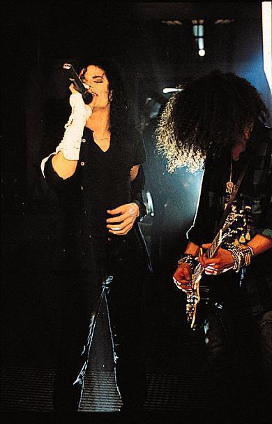 MJ0045.jpg