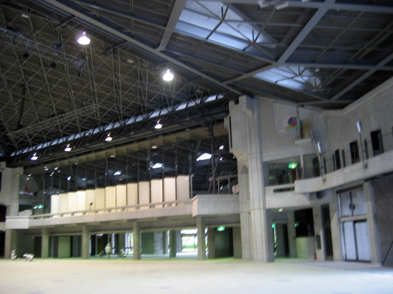 国际交流中心09_缩小大小.jpg