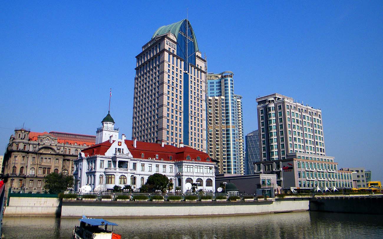 桥那边.jpg