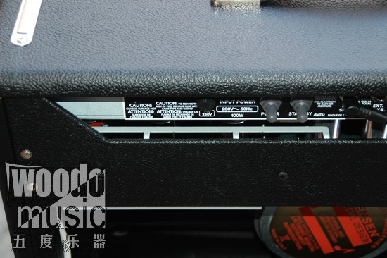 FENDER 65 DELUXE REVERB-4.jpg