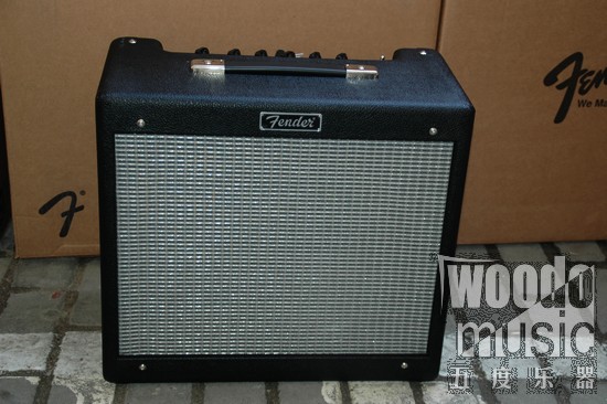 FENDER BLUES JR BLACK-1.jpg