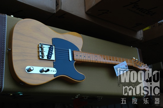 FENDER AM VINTAGE 52 TELE-1.jpg