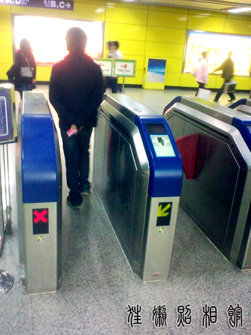 201003111821副本.jpg