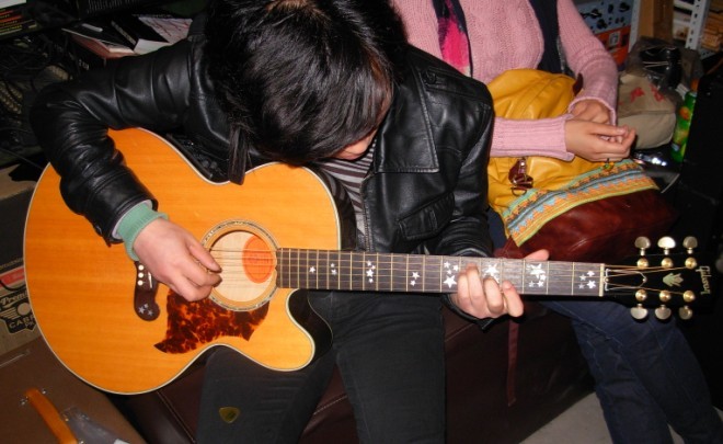 GIBSON2.jpg
