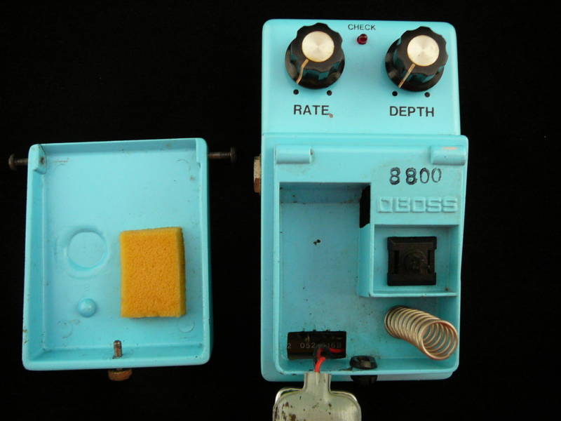 看这编号，8800，哈哈哈，1979年生产的