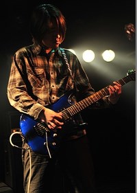 p_main_YeVE_2ae200051dbb2d10.jpg