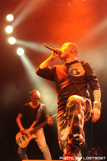 nEO_IMG_DSC_2025.jpg