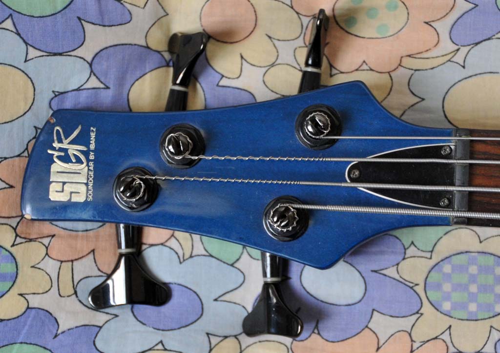 Ibanez sr800-02.jpg