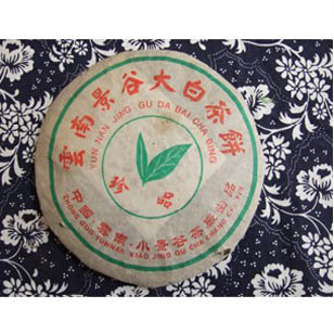 云南景谷大白茶饼.jpg