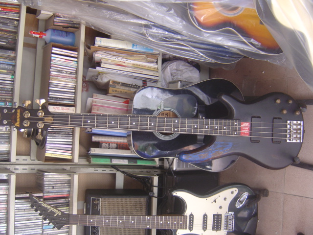 IBANEZ 86A.jpg