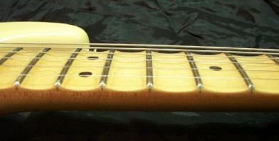 scalloped_fretboard.jpg