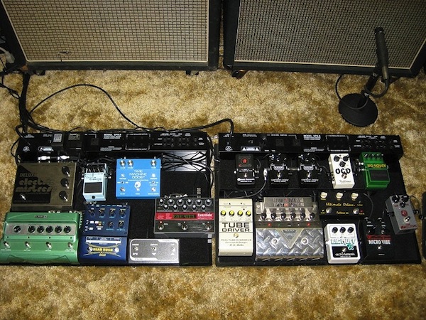 0109_pedalboard.jpg