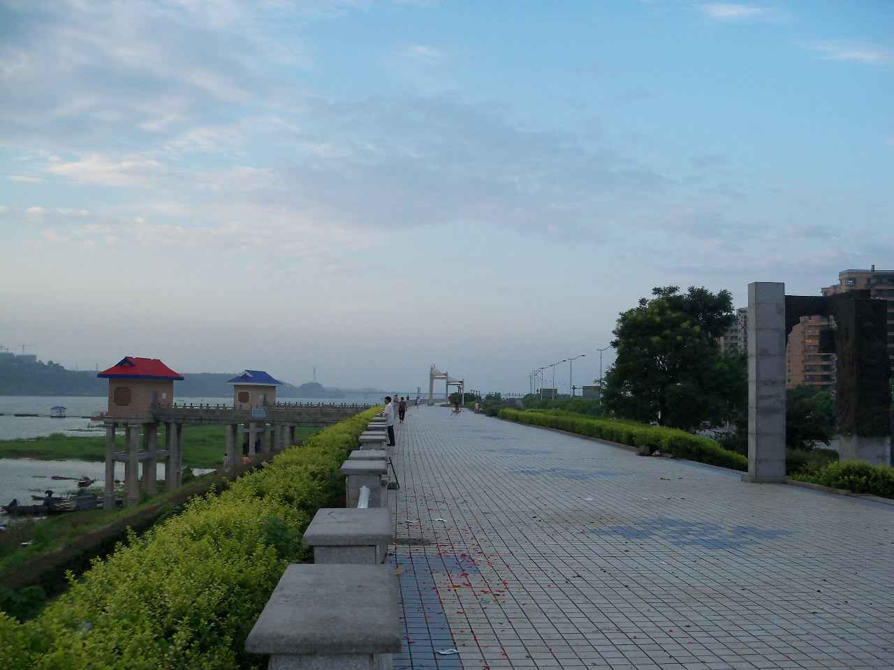100_1045.JPG