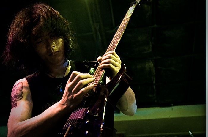 6.5海摇LIVEHOUSE开业·钢铁木偶·吉他小虎.jpg