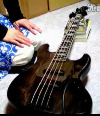 bass1.jpg