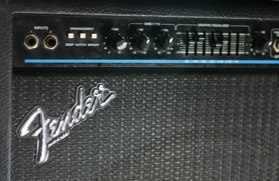 FENDER BASS bxr音箱.jpg