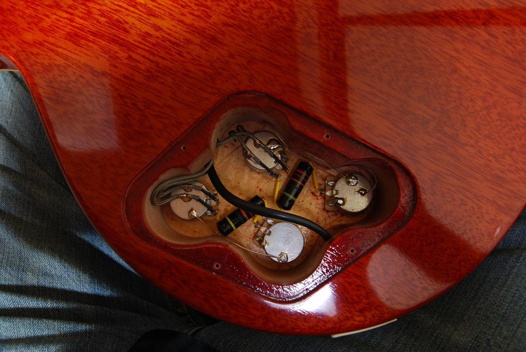Gibson Les Paul Standard 1960 Reissue.jpg