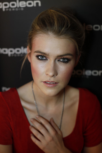 103.jpg