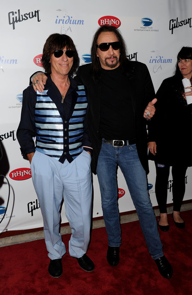 Jeff+Beck+Commemorates+Les+Paul+95th+Birthday+AltP1RzX5Nil.jpg