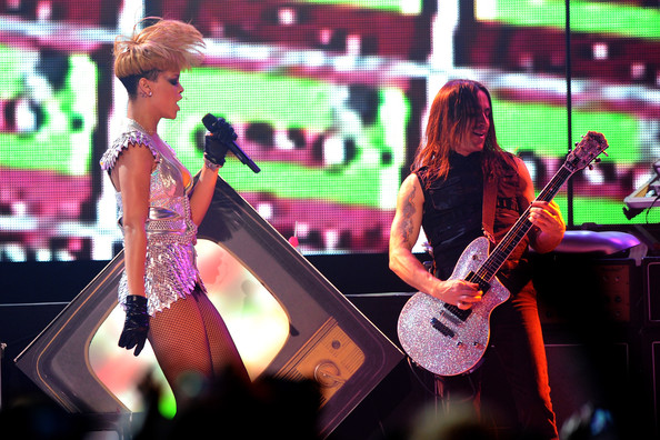 MySpace+JetBlue+Present+Rihanna+Concert+Y6Vy3Ktb6jll.jpg