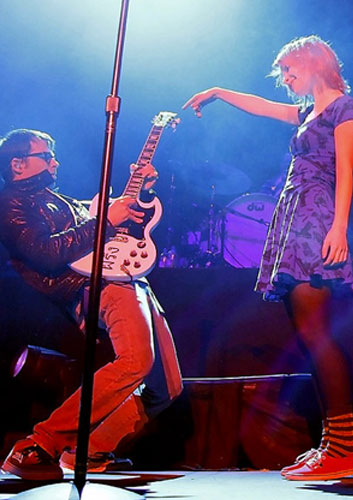 01202010_weezer.jpg