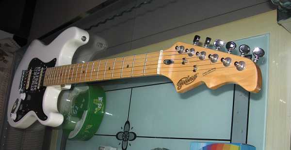 我DIY的瑰纳，现在不在我手上，还是十分的想念她