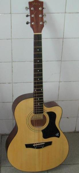 我的YULONG牌木吉他 哈哈