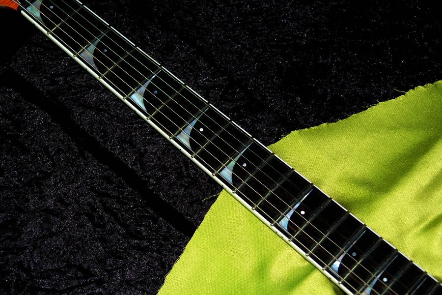 Dean_Custom_Shop_VMNT6.jpg