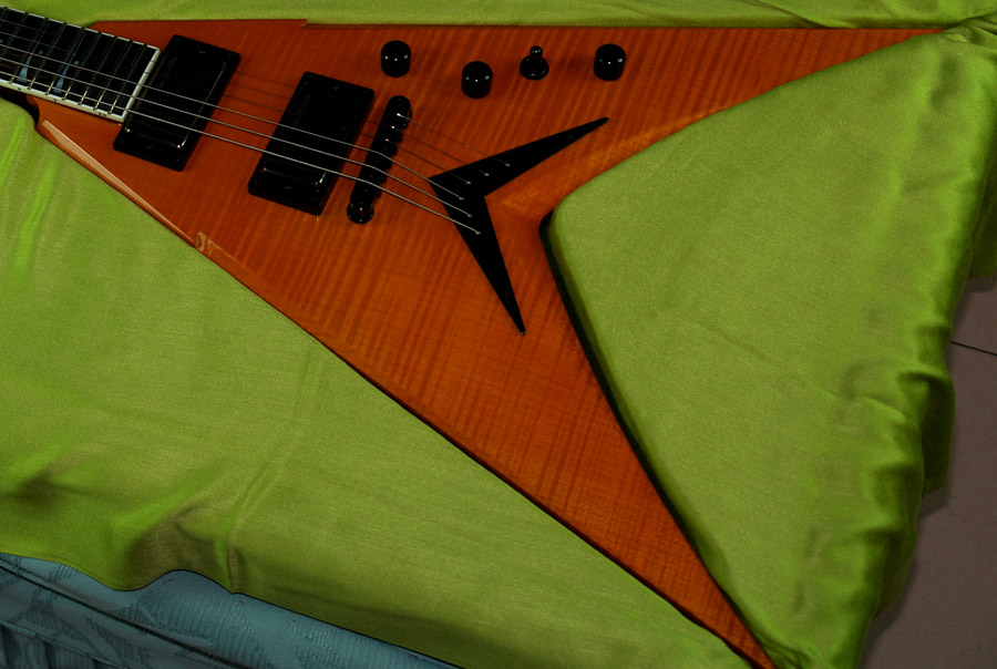 Dean_Custom_Shop_VMNT3.jpg
