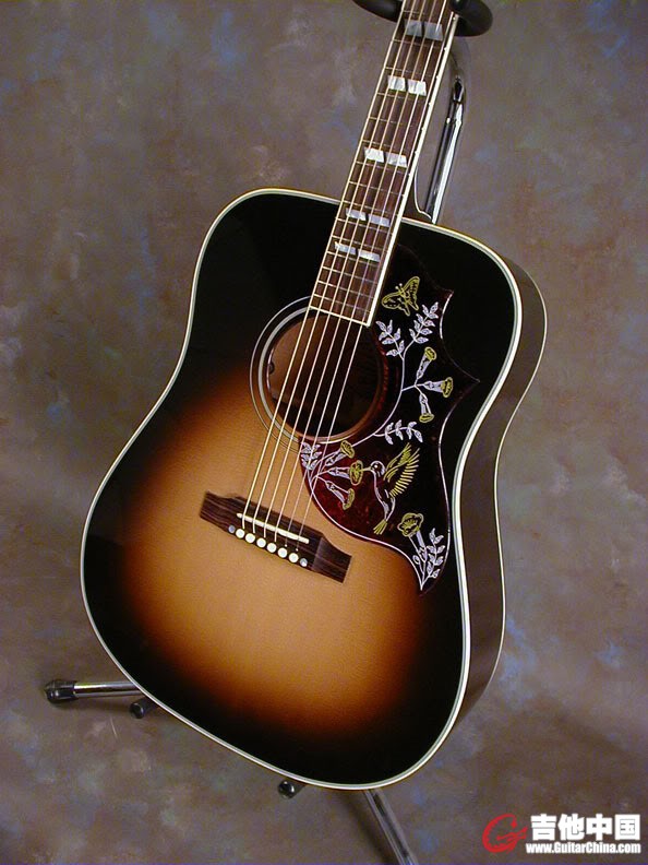 Gibson_Hummingbird_2008_-_Vintage_Sunburst.jpg