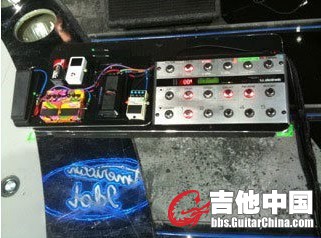 Steve Vai 美国偶像2010 (1).jpg