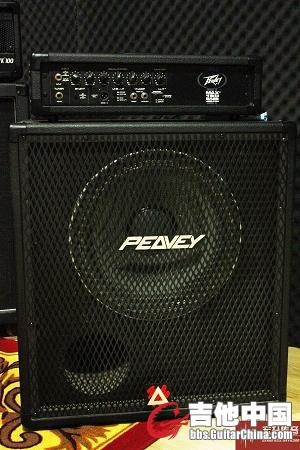 PEAVEY MAX160.jpg