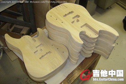 caparison也做bass_调整大小.jpg