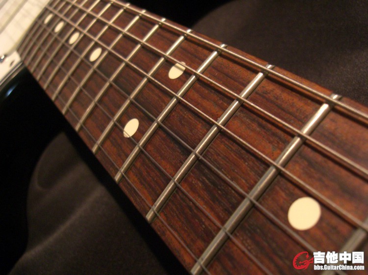 Fender USA  PLUS STRATO 010-7500 (7).jpg