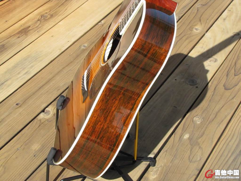 1934 D Sunburst.jpg