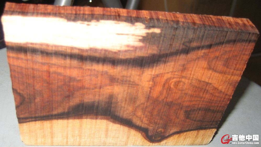 中美洲黄檀(Cocobolo 2.jpg