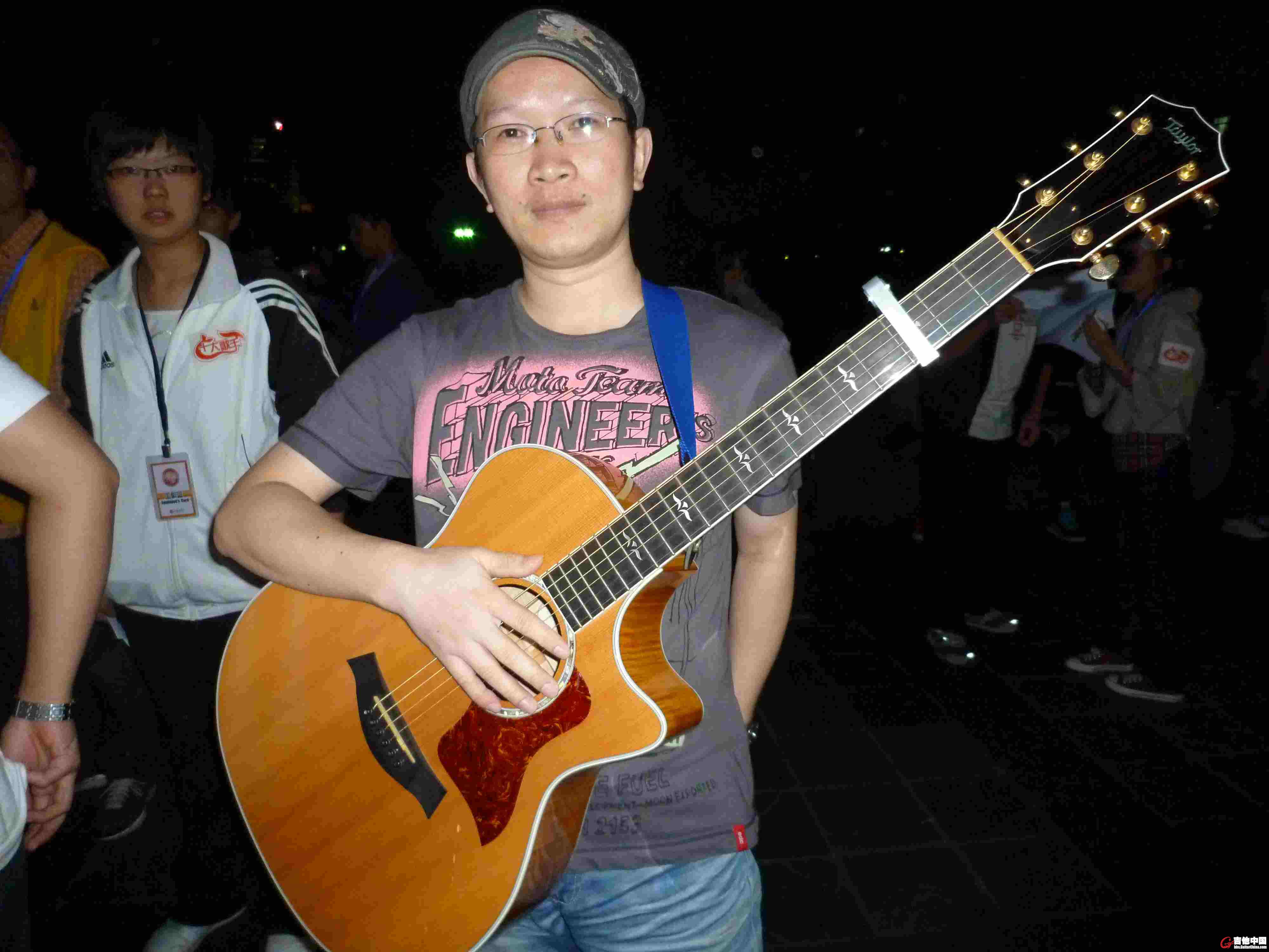 2010年10月8日同济大学音乐广场留影.jpg