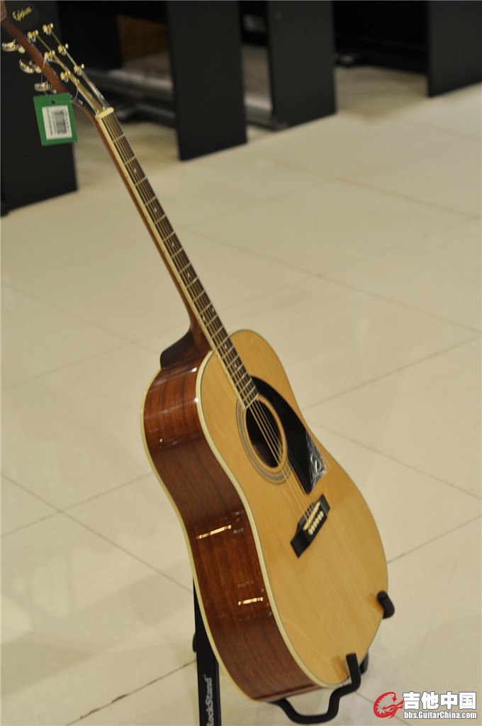 AJ220N 侧面.jpg