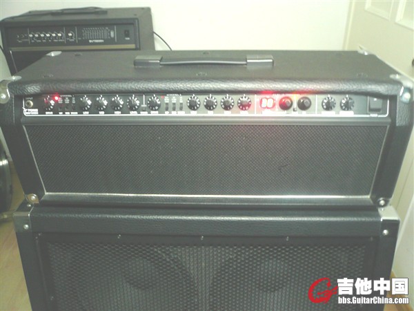百灵达吉他功放头1.jpg