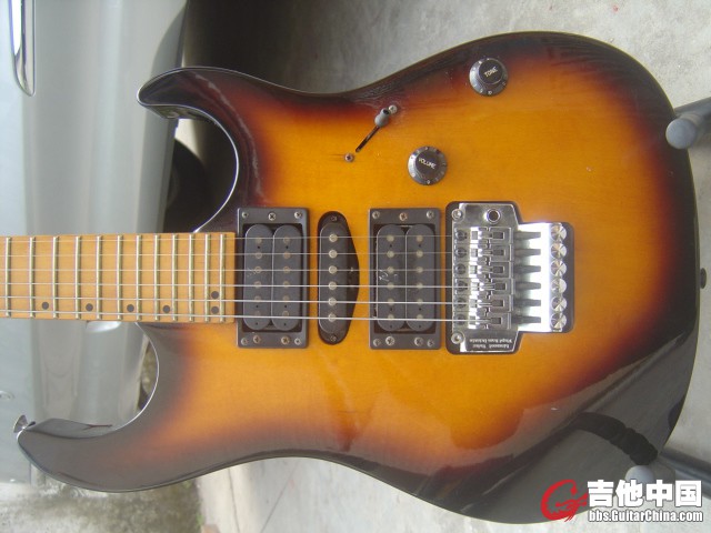 WASHBURN MG-34 02.JPG